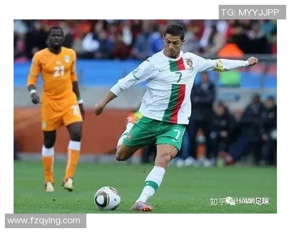 掌握足球正脚背射门技巧助你成为球场射手的秘诀与训练方法