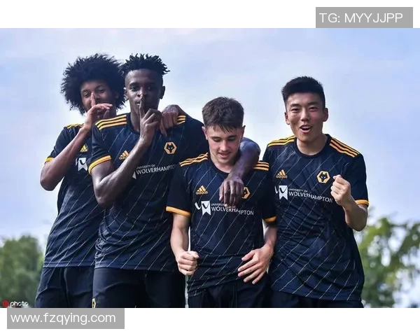 帕丘卡与桑托斯拉古纳激战正酣谁能在这场对决中笑到最后